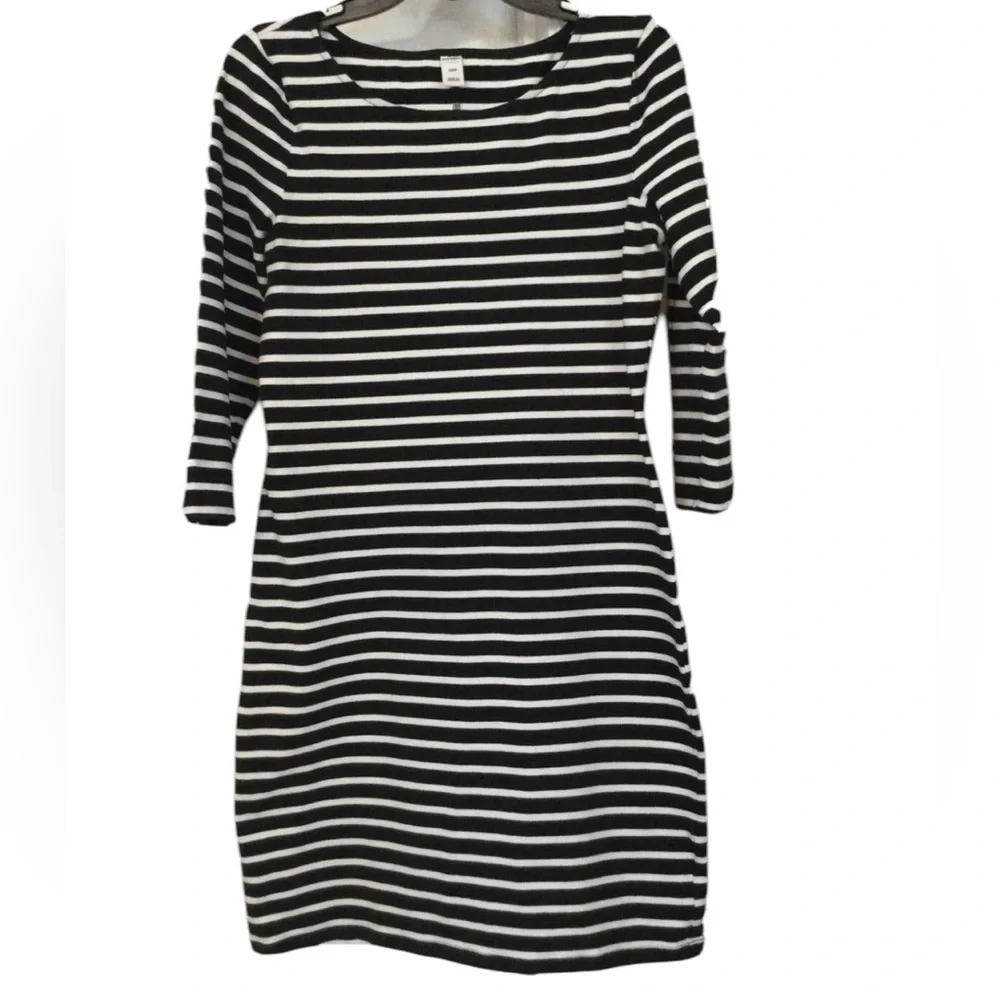 Old Navy XL Black White Striped Knit Dress 3/4 Sleeve Casual Stretch Midi